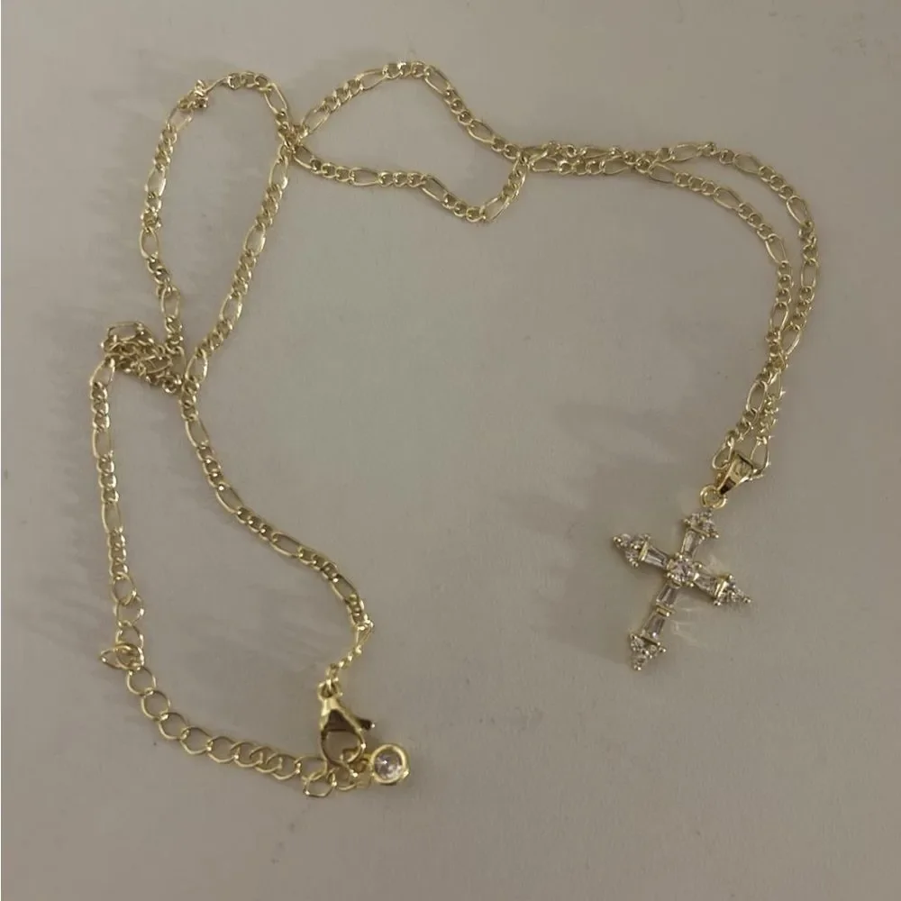 14K Gold Plated Cross Pendant Necklace Dainty Chain Simulated Diamond Preppy - Picture 5 of 6